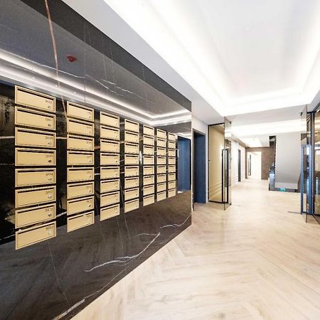 Brand New Luxury Apartment In The Heart Of Brasov Ngoại thất bức ảnh