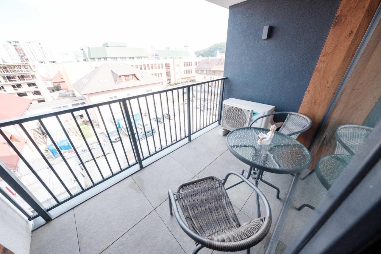 Brand New Luxury Apartment In The Heart Of Brasov Ngoại thất bức ảnh